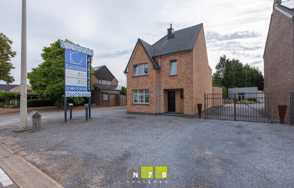 Gebouw voor gemengd gebruik te koop in Dilsen-Stokkem