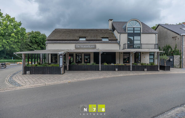 Gebouw voor gemengd gebruik te koop in Lommel