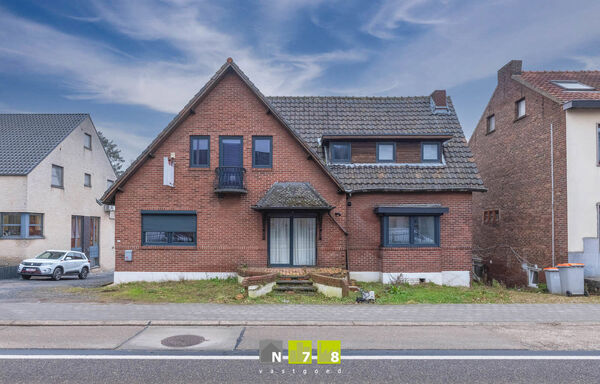Gebouw voor gemengd gebruik te koop in Maasmechelen
