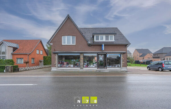 Gebouw voor gemengd gebruik te koop in Meeuwen-Gruitrode