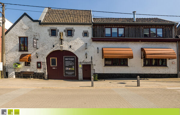 Gebouw voor gemengd gebruik te koop in Voeren
