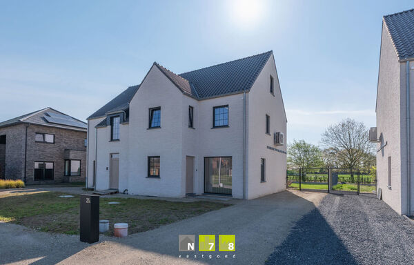 Huis te koop in Bree Opitter