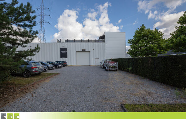 Industrieel gebouw te huur in Dilsen-Stokkem