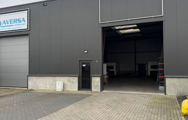 Industrieel gebouw te huur in Maasmechelen