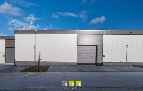 Industrieel gebouw te koop in Dilsen-Stokkem