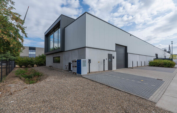 Industrieel gebouw te koop in Dilsen-Stokkem