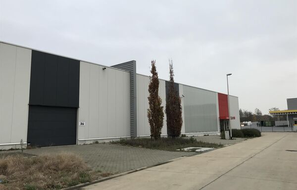 Industrieel gebouw te koop in Dilsen-Stokkem