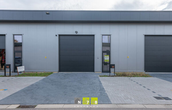 Industrieel gebouw te koop in Lanaken