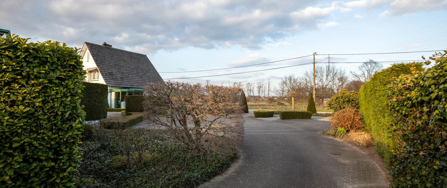 Bedrijfsgebouw te koop in Dilsen-Stokkem