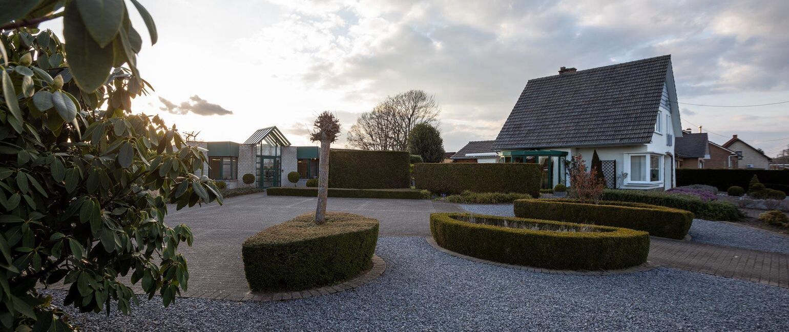Bedrijfsgebouw te koop in Dilsen-Stokkem