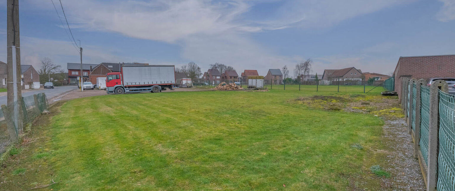 Bouwgrond te koop in Dilsen-Stokkem