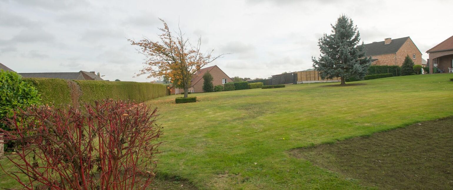 Bouwgrond te koop in Heers