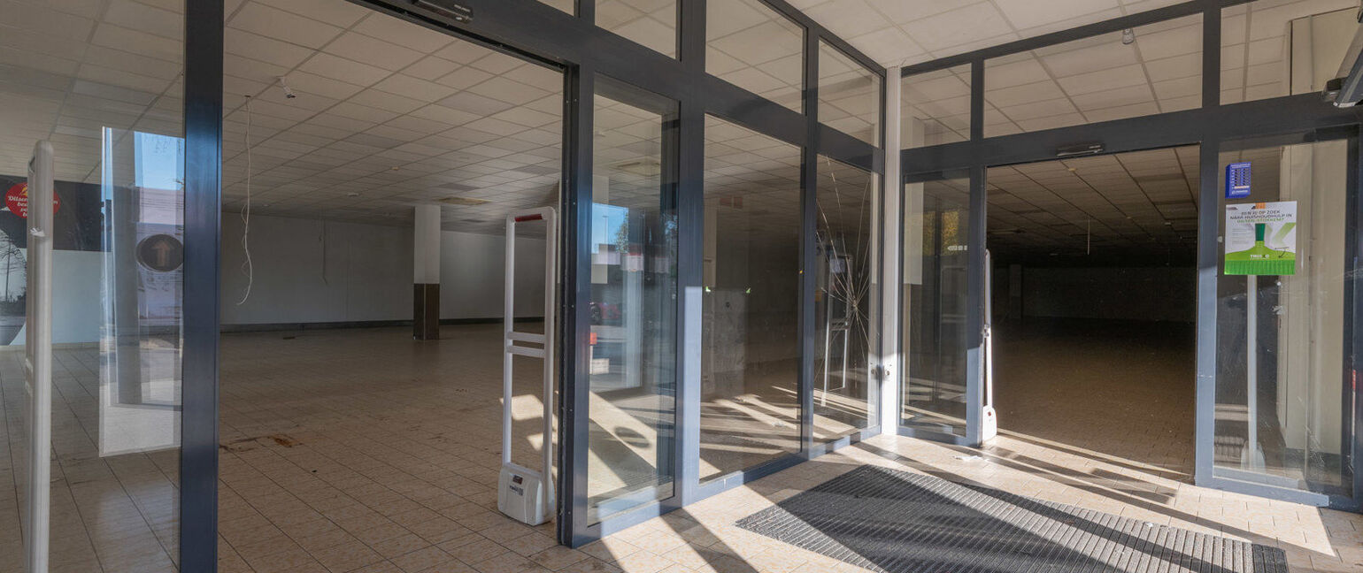 Commercieel gelijkvloers te huur in Dilsen-Stokkem