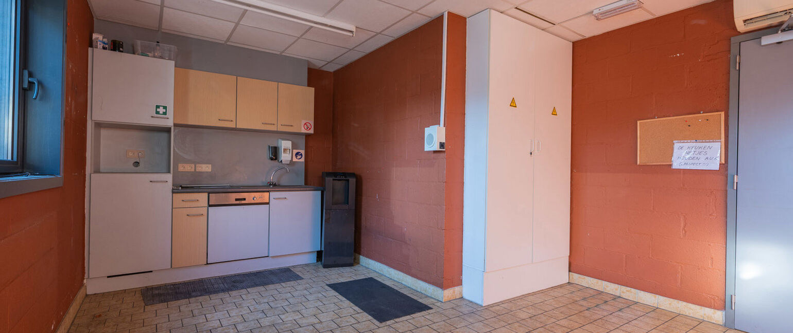 Commercieel gelijkvloers te huur in Dilsen-Stokkem