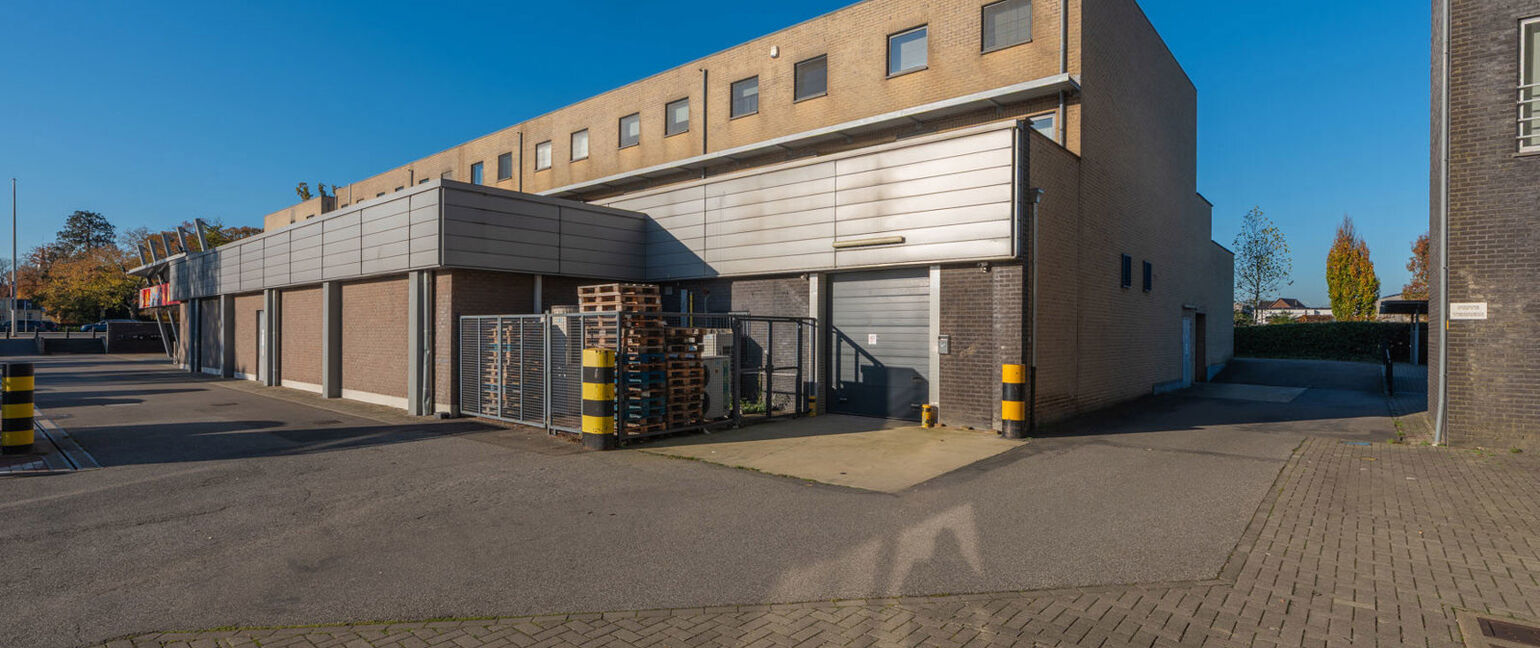 Commercieel gelijkvloers te huur in Dilsen-Stokkem