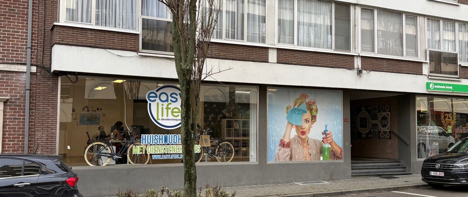 Commercieel gelijkvloers te koop in Sint-Truiden