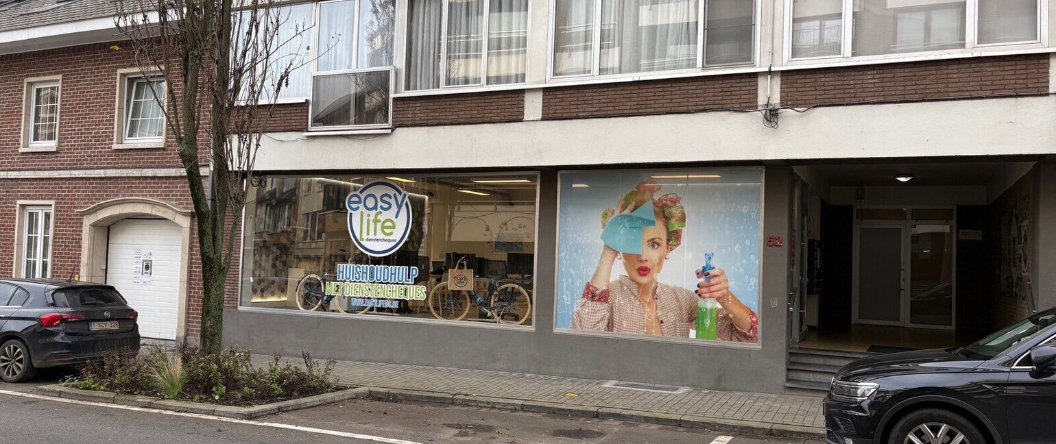 Commercieel gelijkvloers te koop in Sint-Truiden