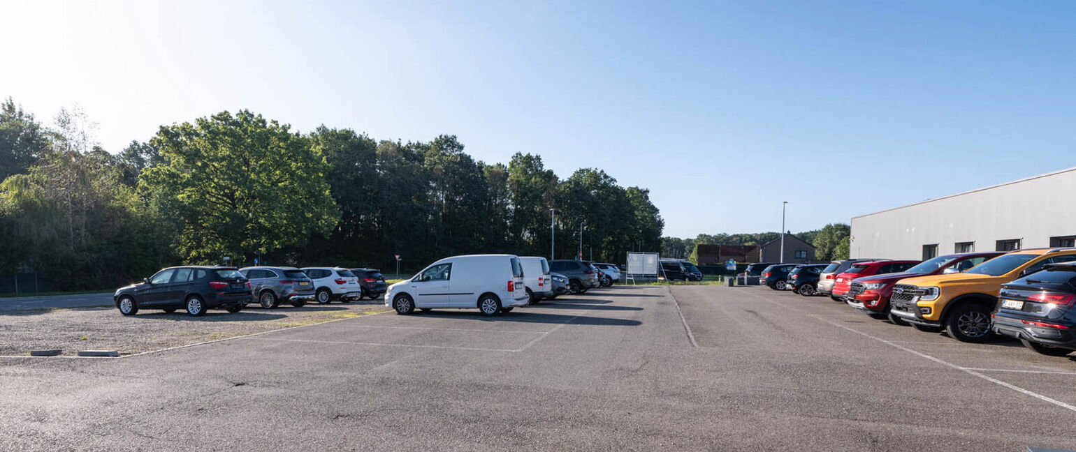 Gebouw voor gemengd gebruik te huur in Dilsen-Stokkem