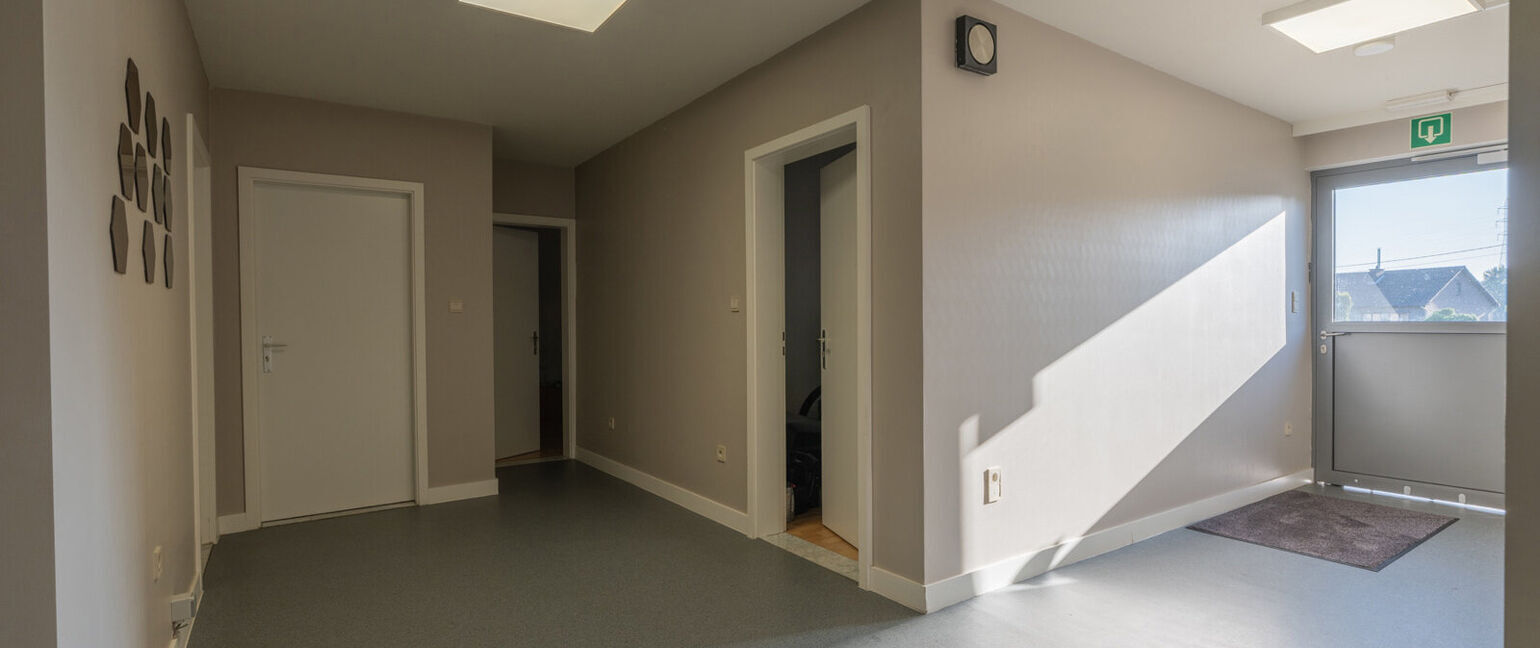Gebouw voor gemengd gebruik te huur in Dilsen-Stokkem