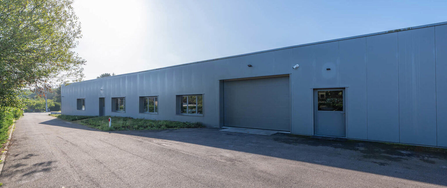 Gebouw voor gemengd gebruik te huur in Dilsen-Stokkem