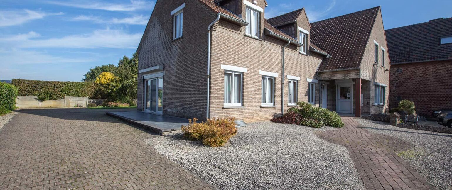 Gebouw voor gemengd gebruik te koop in 