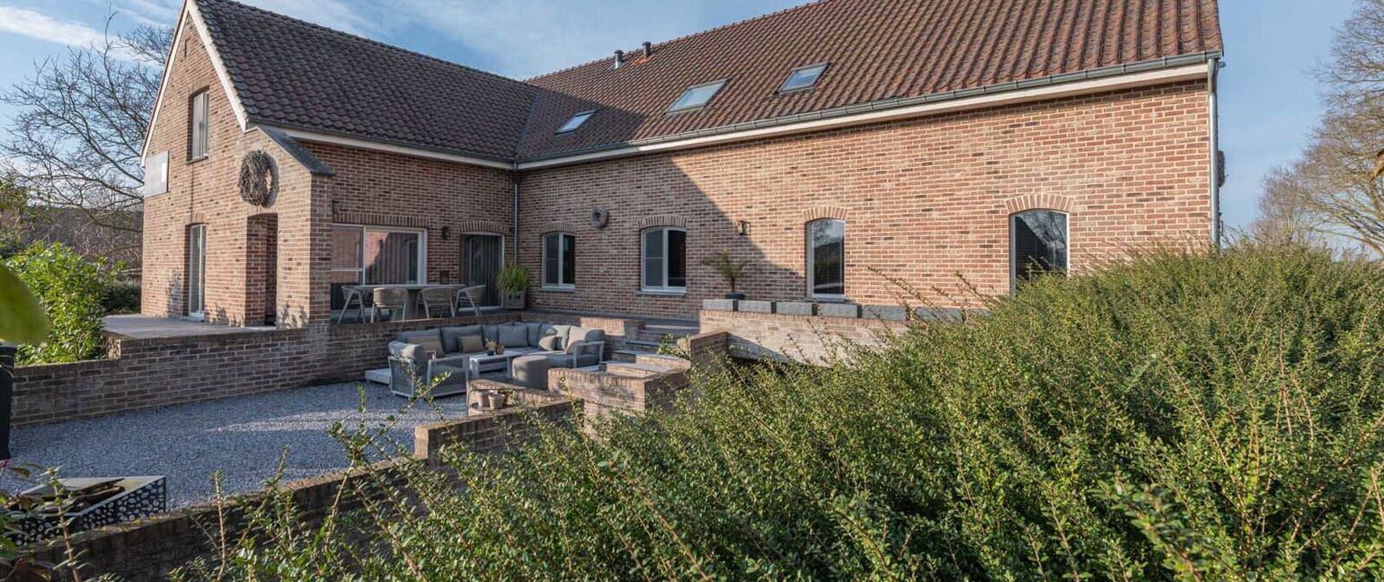 Gebouw voor gemengd gebruik te koop in Bree