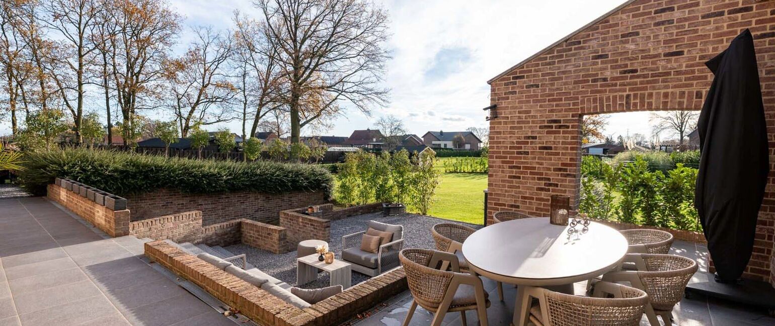 Gebouw voor gemengd gebruik te koop in Bree