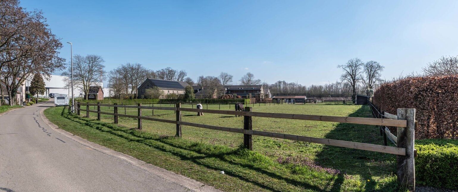 Gebouw voor gemengd gebruik te koop in Bree