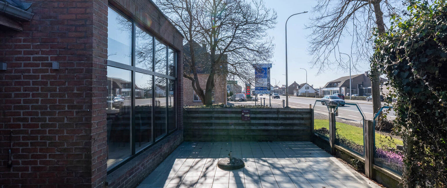 Gebouw voor gemengd gebruik te koop in Dilsen-Stokkem