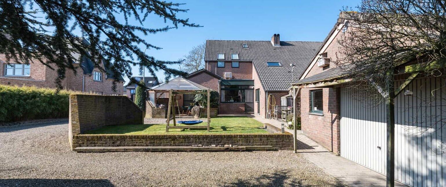 Gebouw voor gemengd gebruik te koop in Dilsen-Stokkem