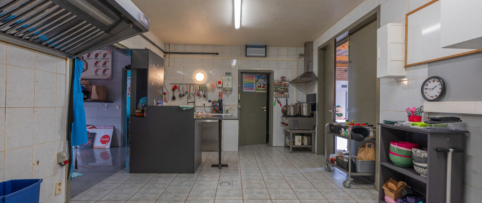 Gebouw voor gemengd gebruik te koop in Dilsen-Stokkem