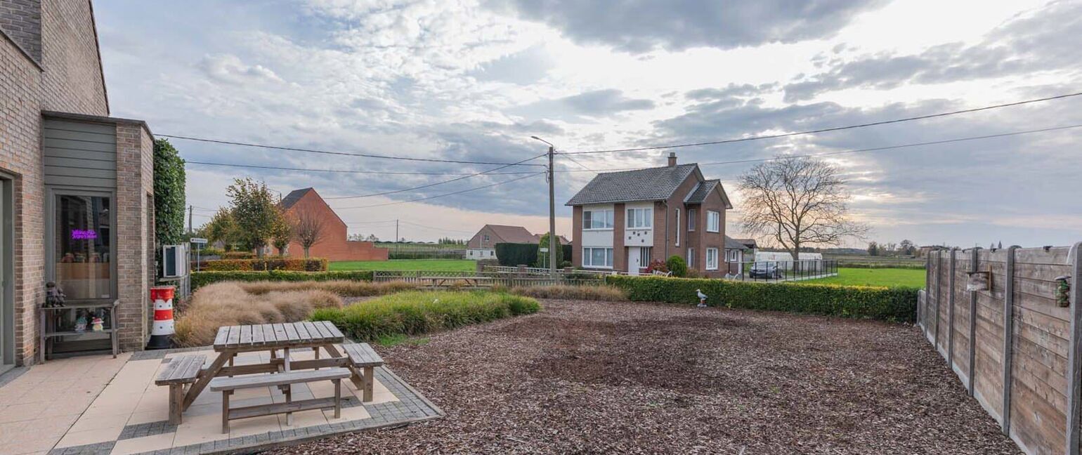 Gebouw voor gemengd gebruik te koop in Dilsen-Stokkem