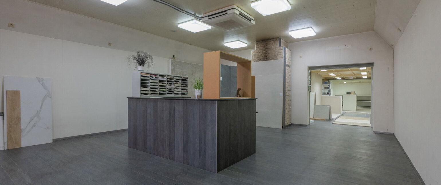 Gebouw voor gemengd gebruik te koop in Dilsen-Stokkem