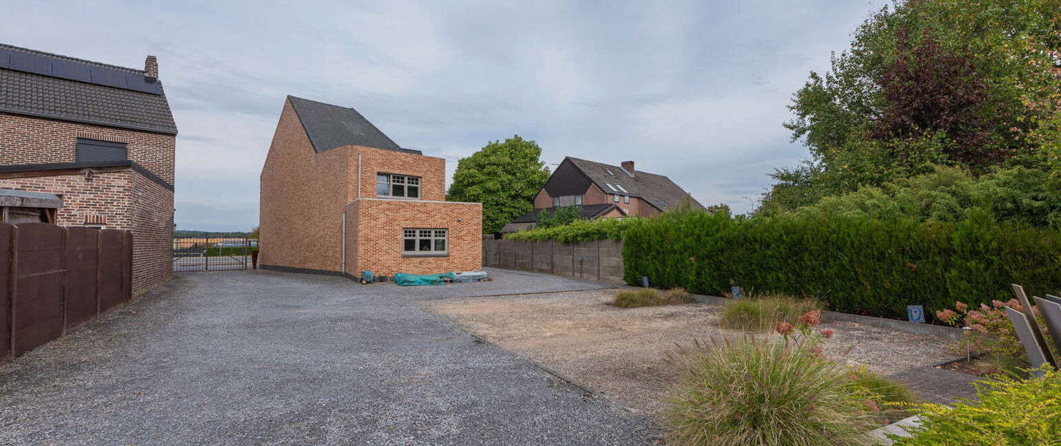 Gebouw voor gemengd gebruik te koop in Dilsen-Stokkem