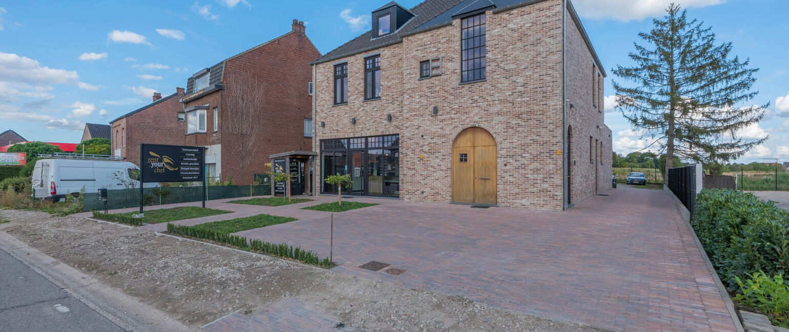 Gebouw voor gemengd gebruik te koop in Dilsen-Stokkem