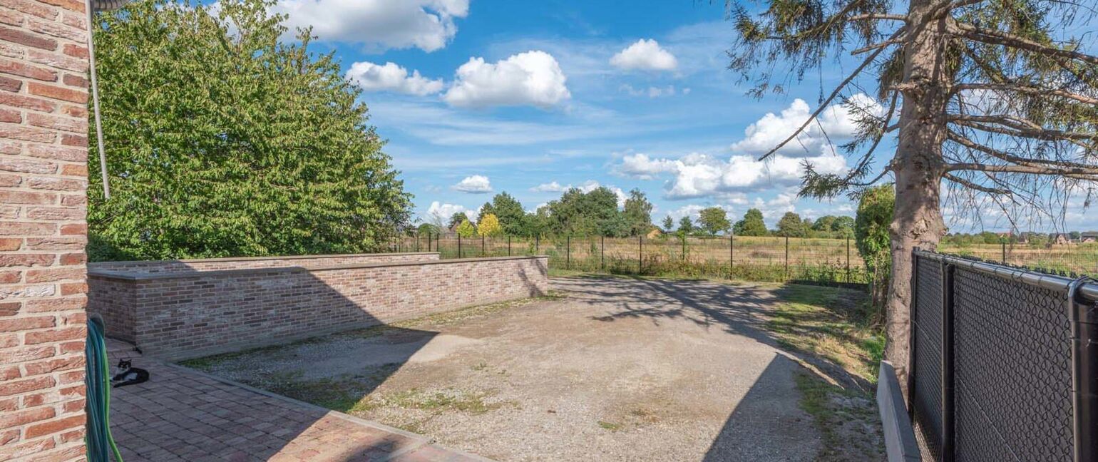 Gebouw voor gemengd gebruik te koop in Dilsen-Stokkem