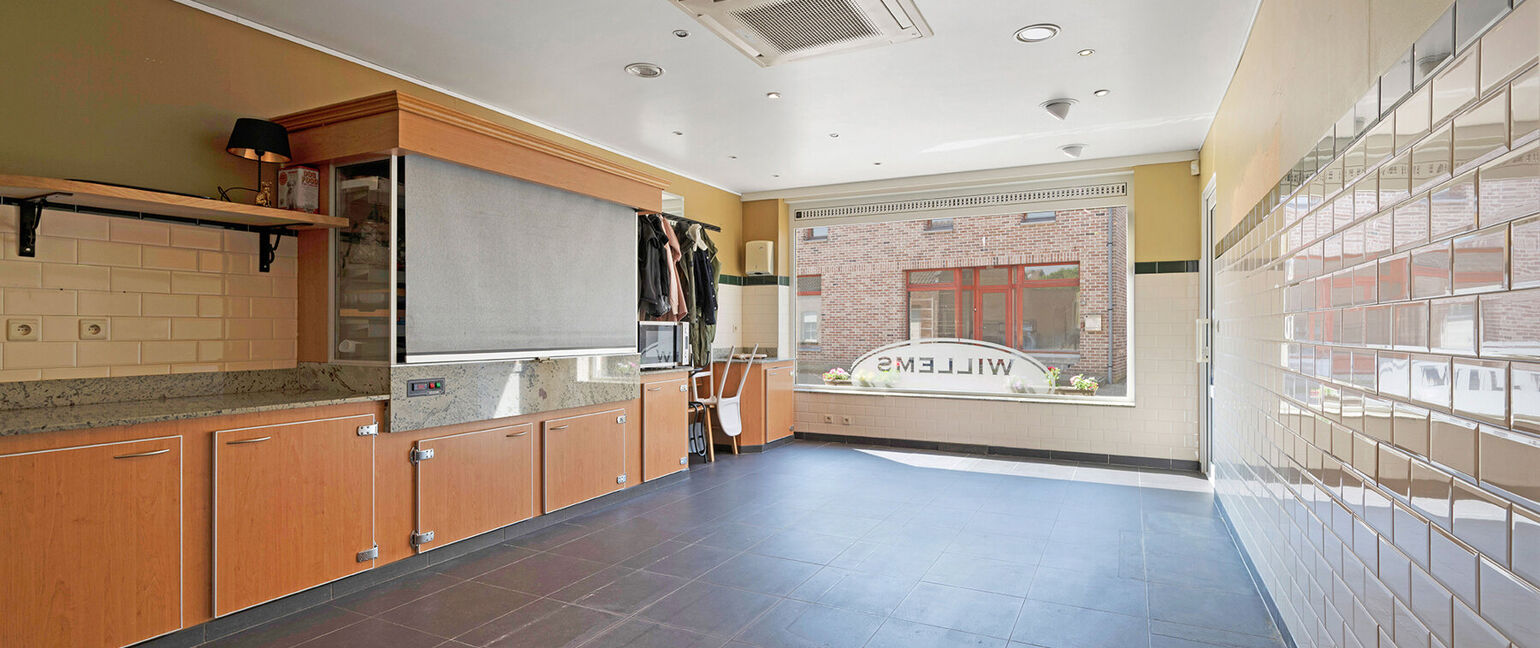 Gebouw voor gemengd gebruik te koop in Dilsen-Stokkem