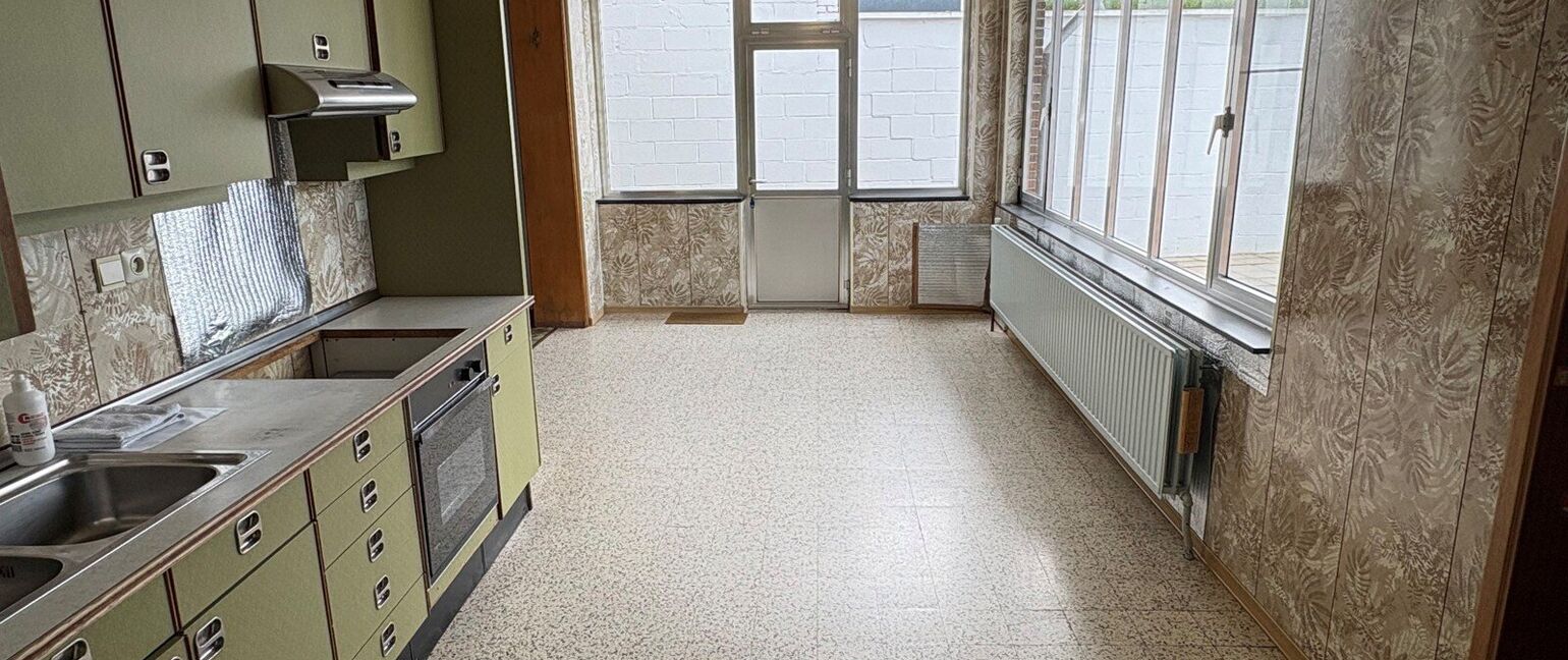 Gebouw voor gemengd gebruik te koop in Heers