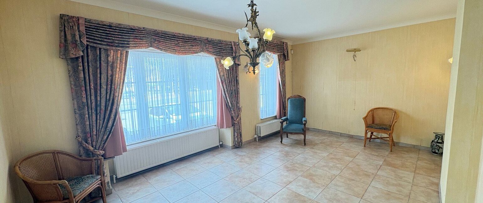 Gebouw voor gemengd gebruik te koop in Heers