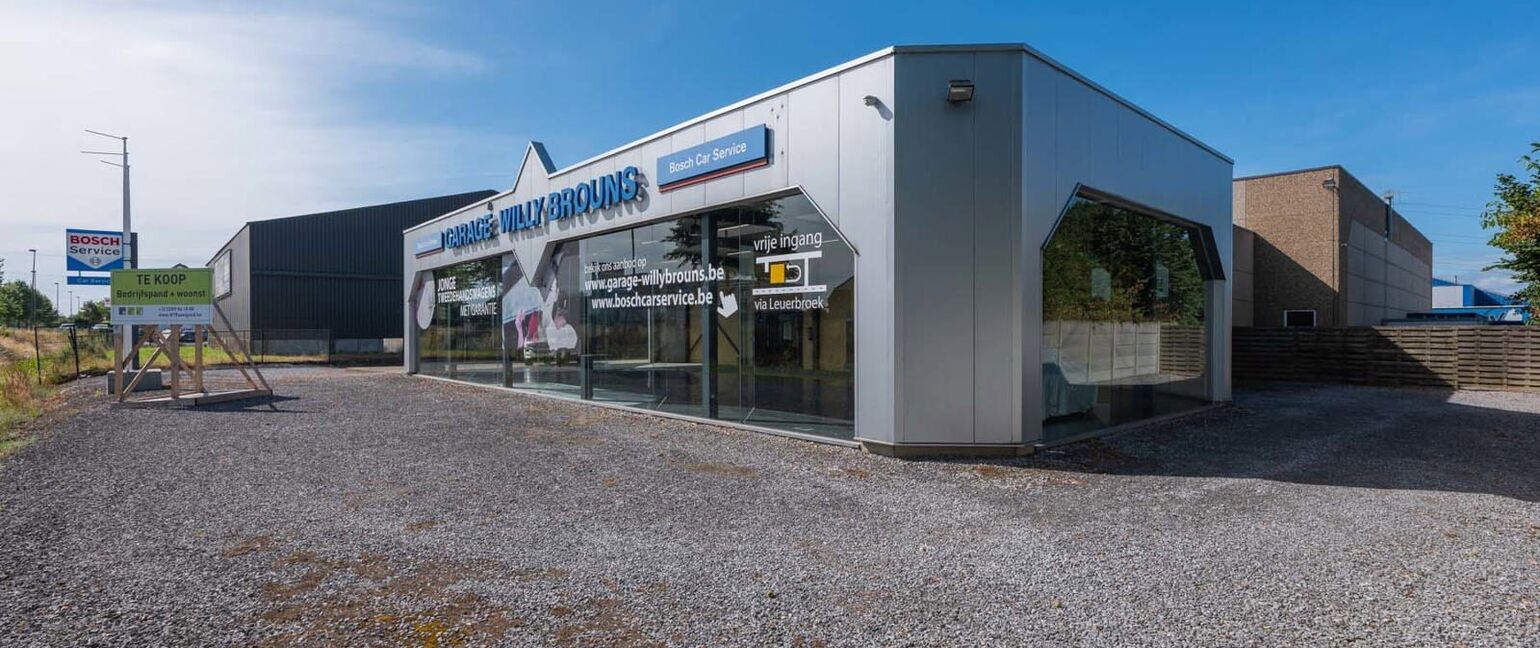 Gebouw voor gemengd gebruik te koop in Kinrooi