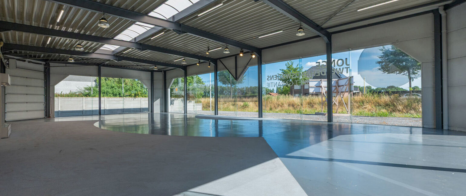 Gebouw voor gemengd gebruik te koop in Kinrooi
