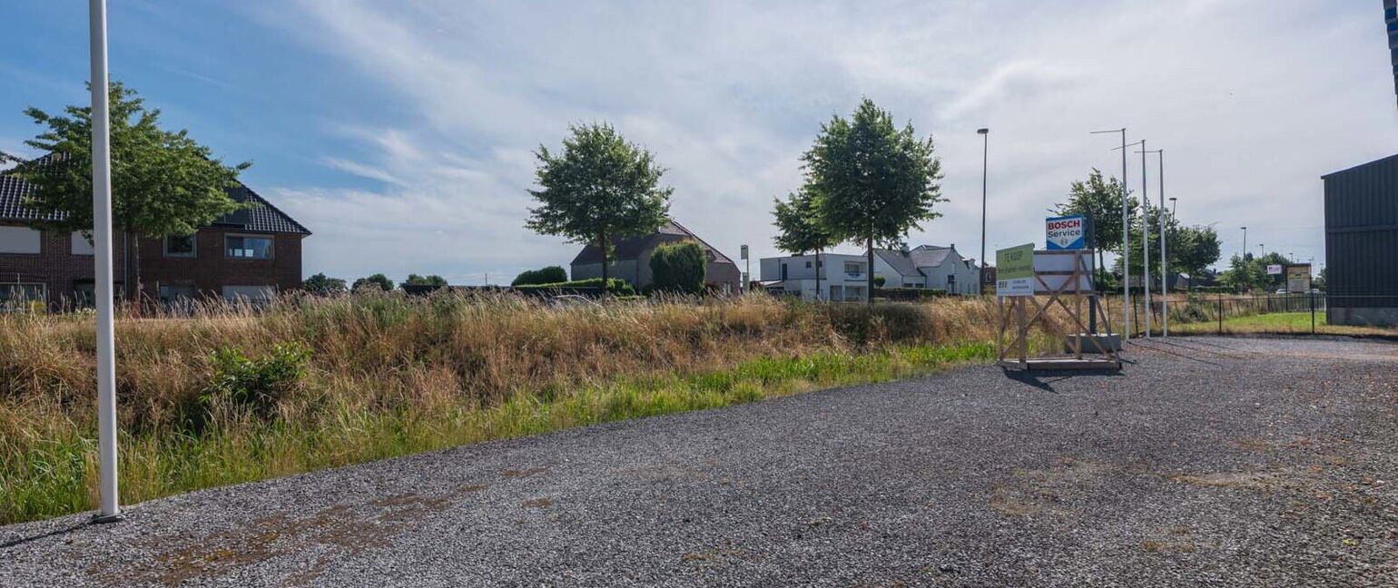Gebouw voor gemengd gebruik te koop in Kinrooi