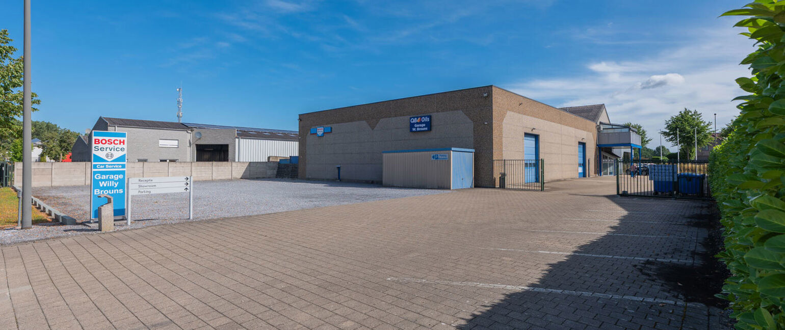 Gebouw voor gemengd gebruik te koop in Kinrooi