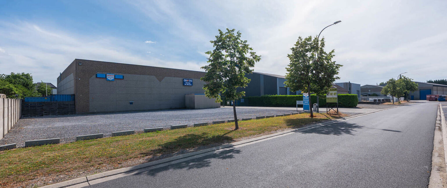 Gebouw voor gemengd gebruik te koop in Kinrooi