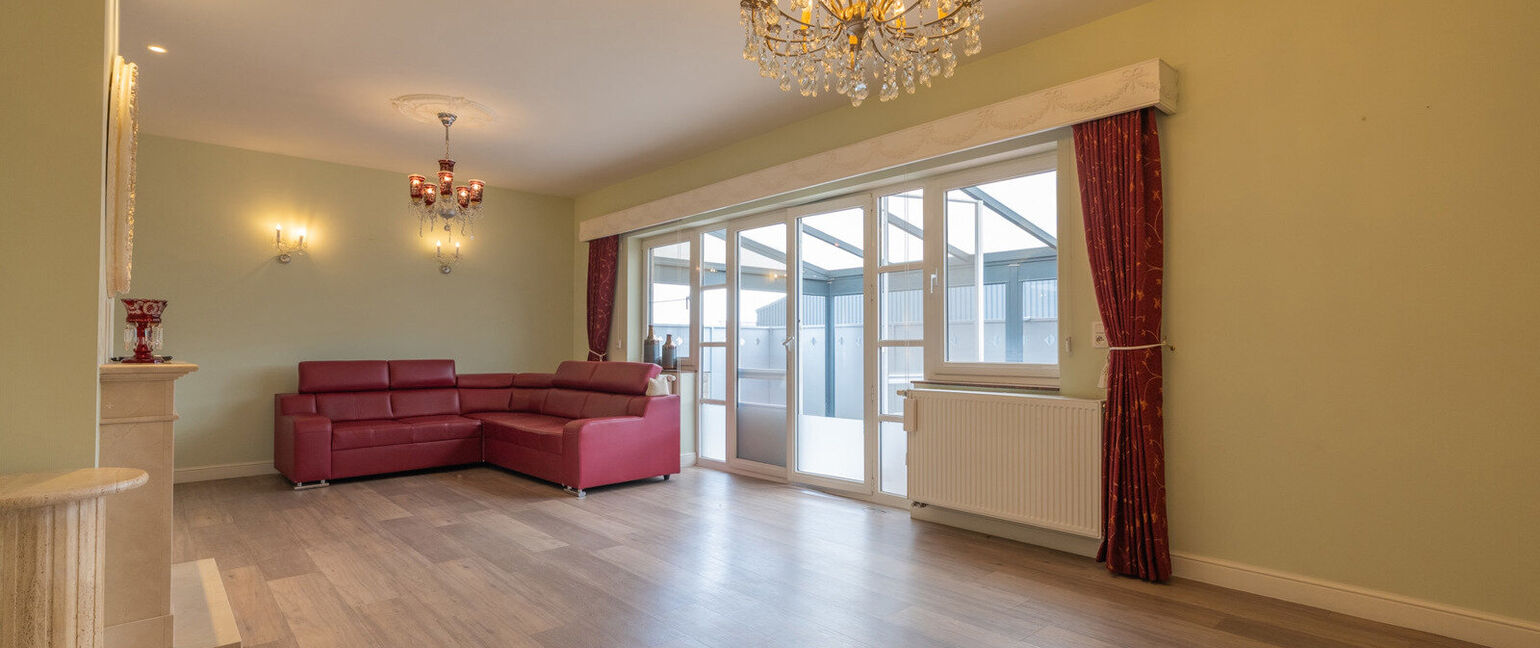 Gebouw voor gemengd gebruik te koop in Kinrooi