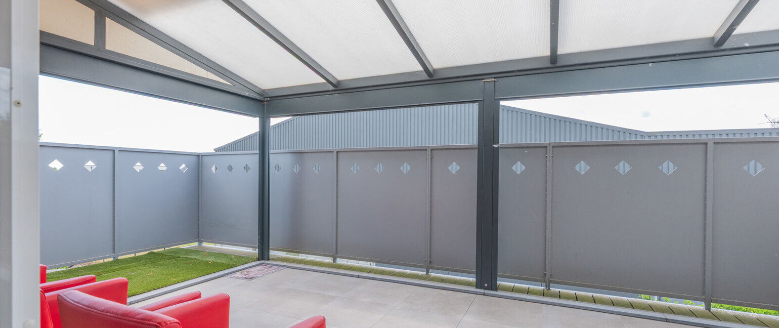 Gebouw voor gemengd gebruik te koop in Kinrooi