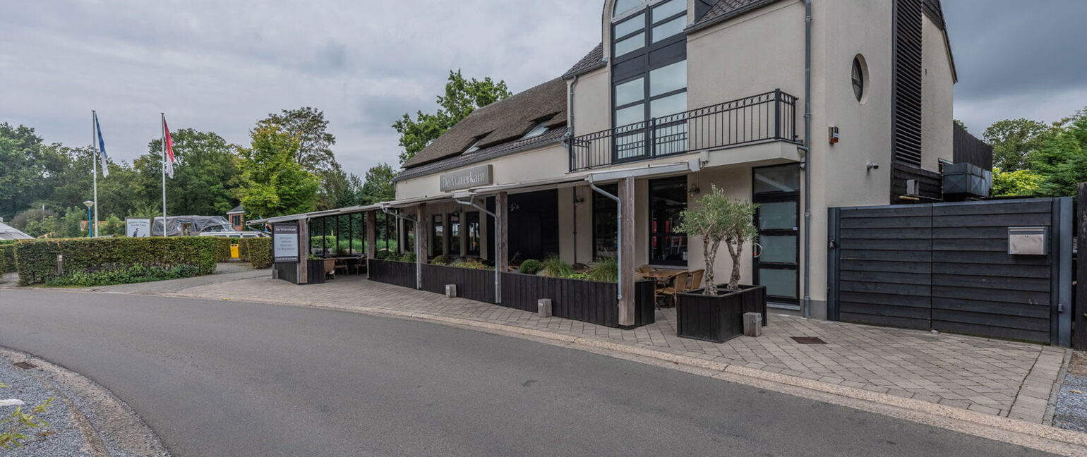 Gebouw voor gemengd gebruik te koop in Lommel