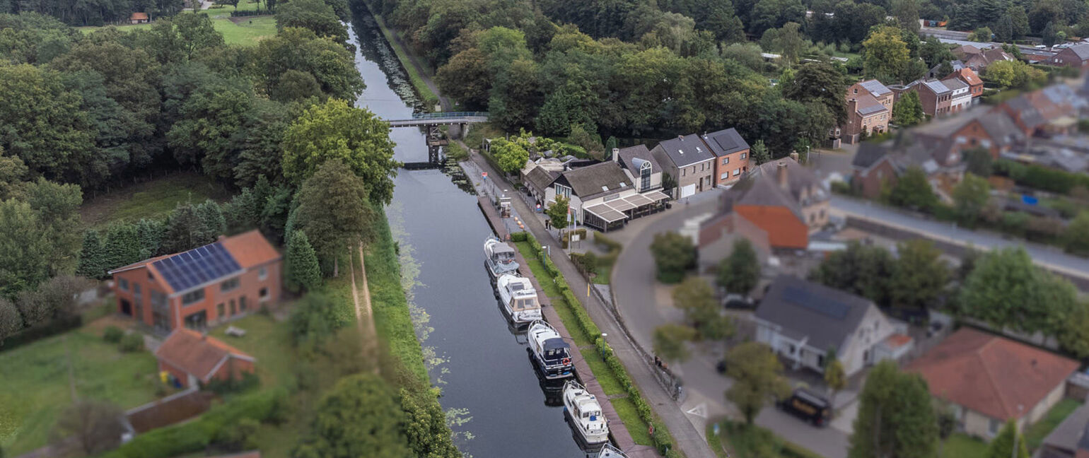 Gebouw voor gemengd gebruik te koop in Lommel