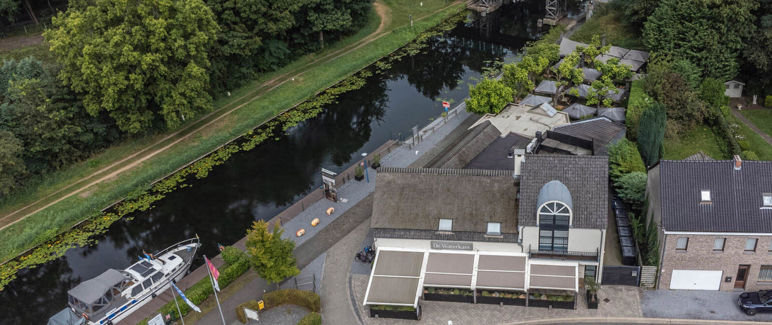 Gebouw voor gemengd gebruik te koop in Lommel