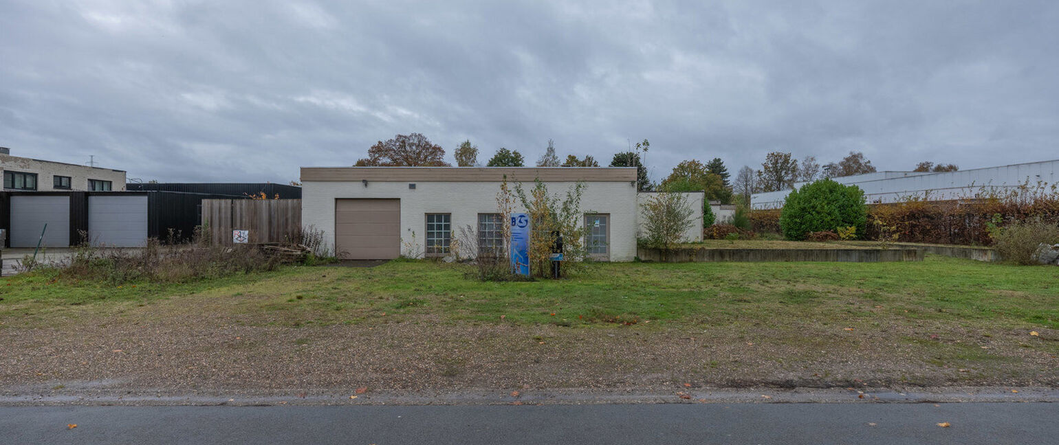 Gebouw voor gemengd gebruik te koop in Maaseik